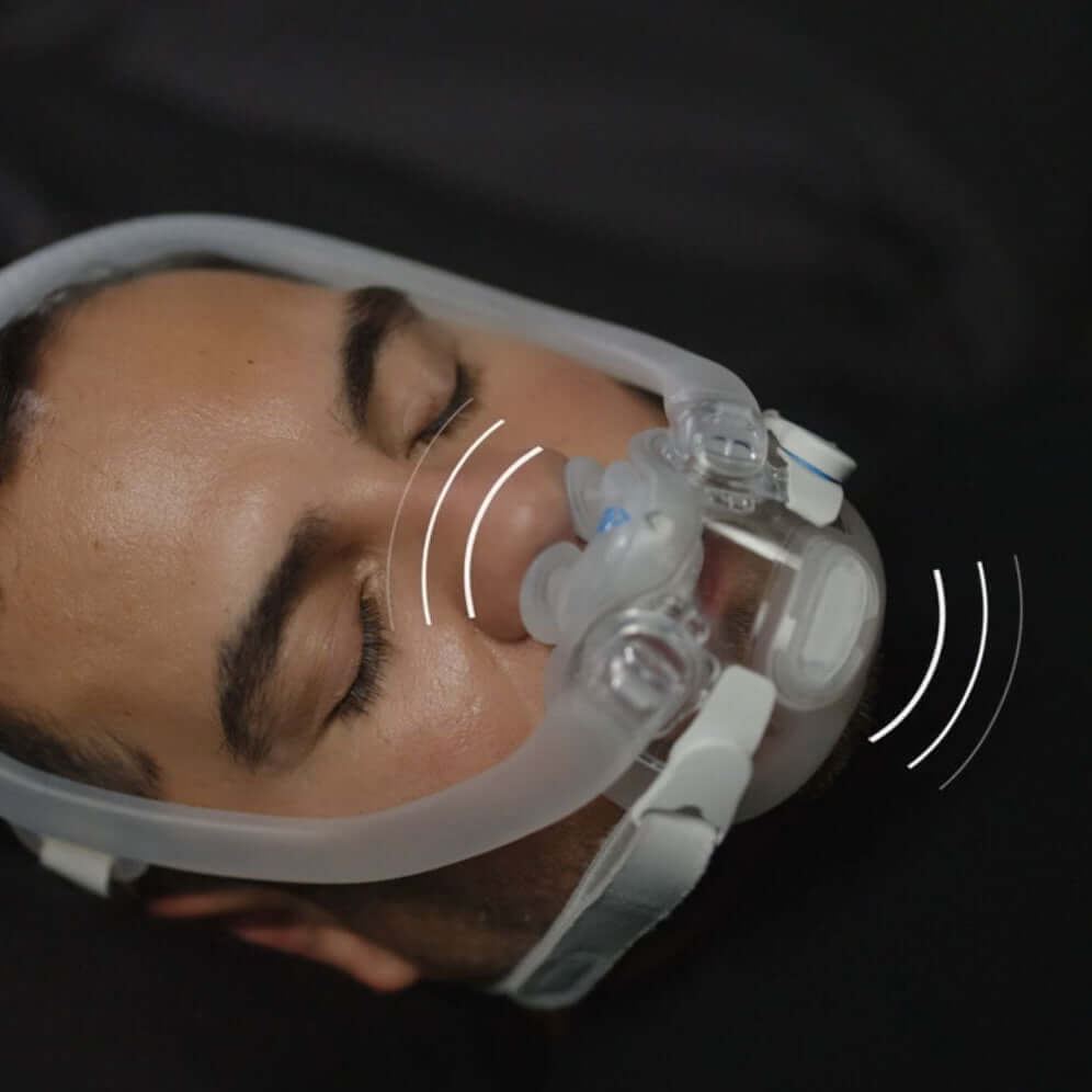 Un homme dors avec l'AirFit X30i